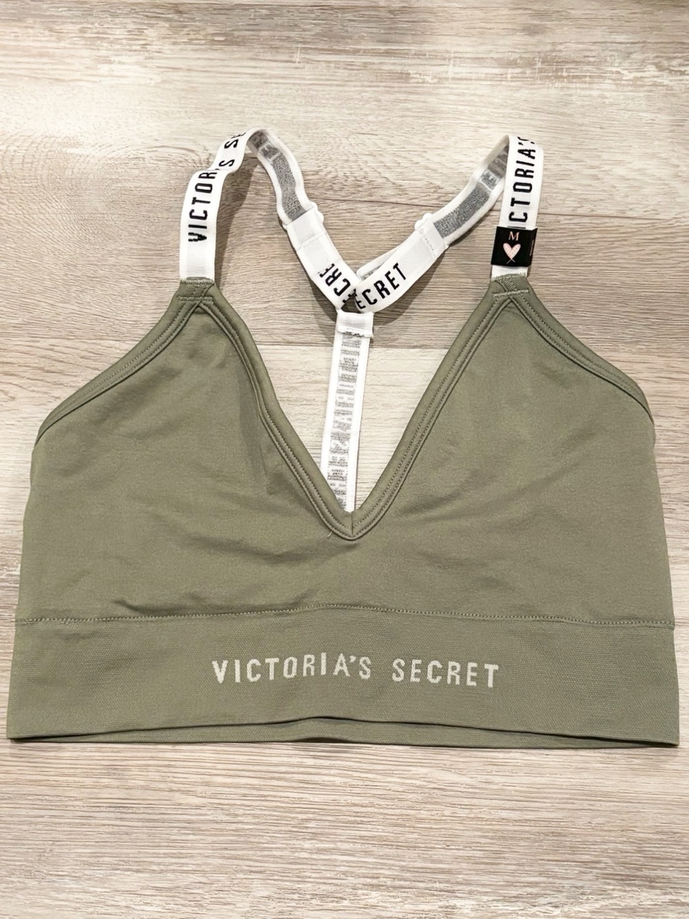 NWT VICTORIA’S SECRET TRIANGLE BRALETTE